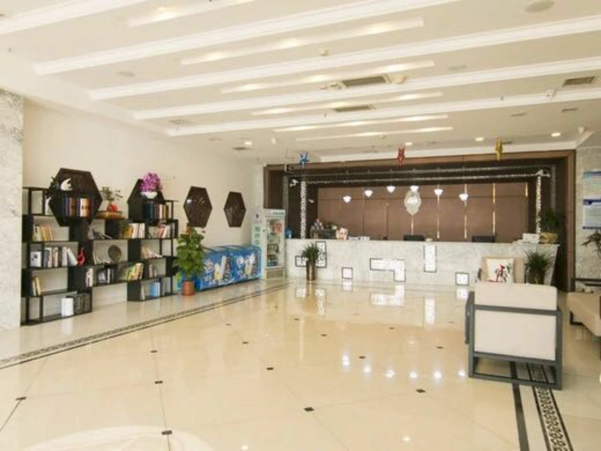 Tianjin Bindao Business Hotel Binhai  Exterior photo